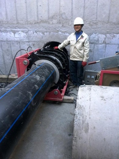 Thi công khoan ngầm tuyến ống dẫn khí băng qua sông